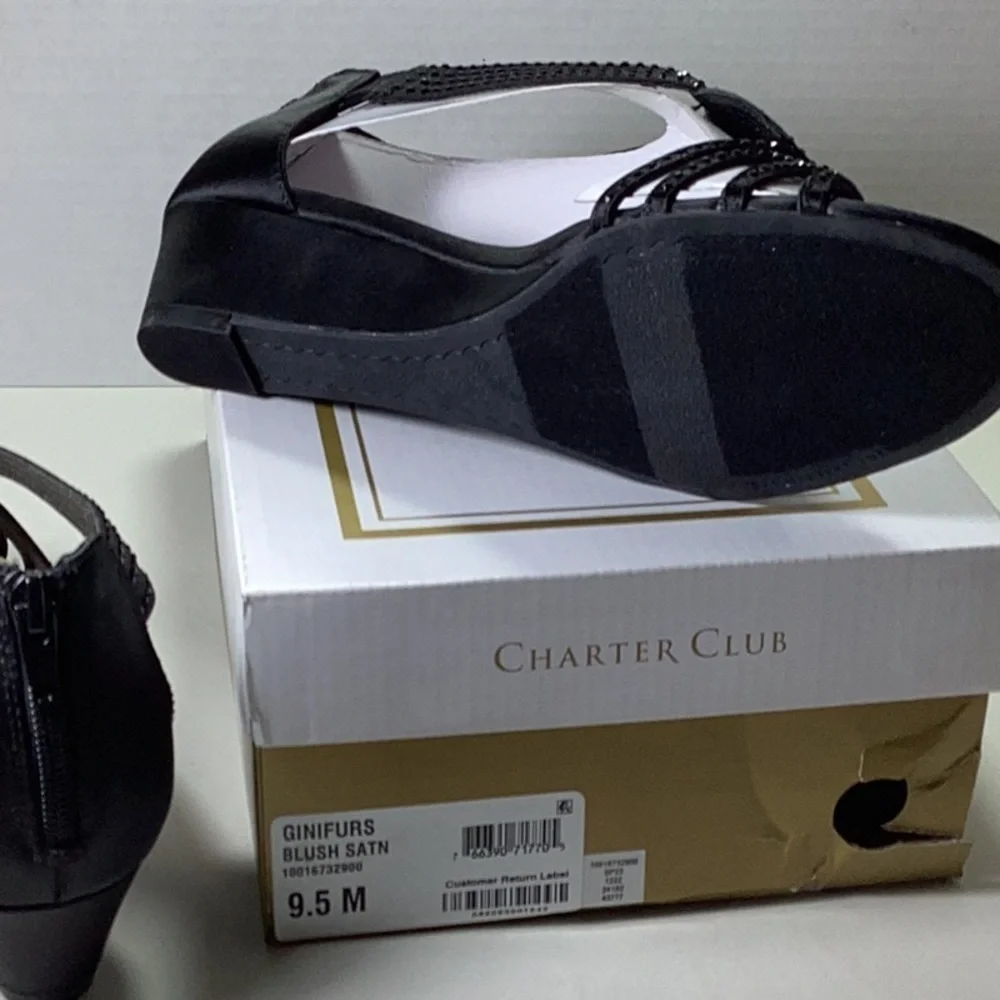 Ginifur Wedge Sandals,